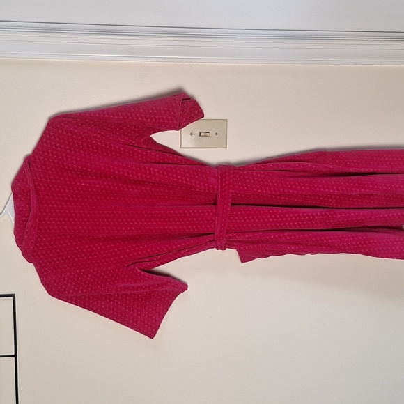 Pink Textured Velvety Robe Size M - Picture 5 of 7